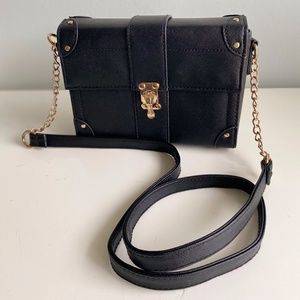 Black gold crossbody bag